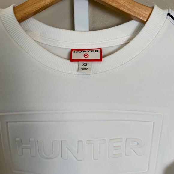 Hunter x Target Chainlink Sleeve Pullover Cropped Top - Picture 5 of 16